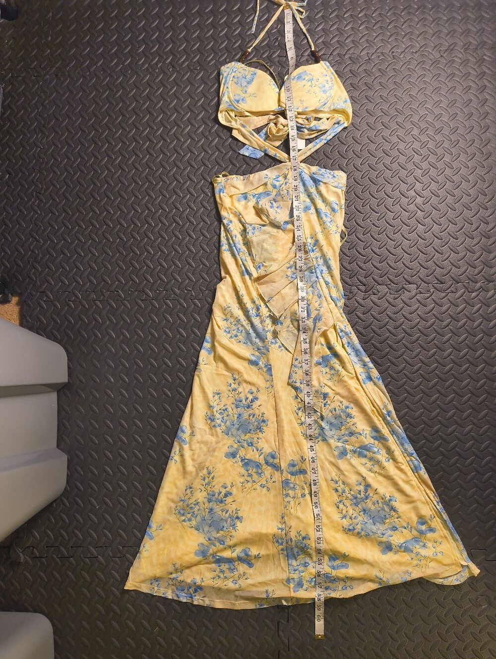 Windsor Chasing Sunlight Floral Cutout Maxi Dress Yellow Size L NWT - Picture 4 of 15